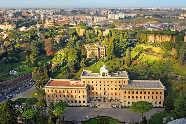 Park Vatikan Şehri Peter Katedrali Roma Talya Kubbe Yükseklikten Binalarda — Stok fotoğraf