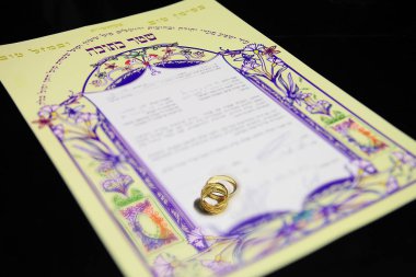 Alyans ve ketubah - prenuptial anlaşma Yahudi dini gelenek