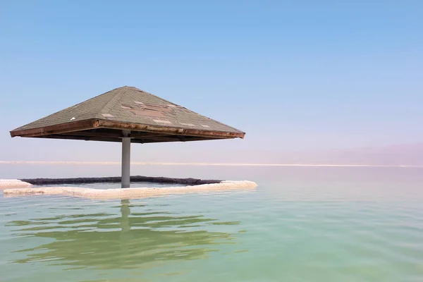 風景イスラエル死海のミネラル塩の堆積物 — ストック写真