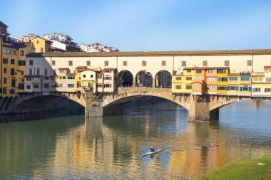 Ortaçağ köprüden Ponte Vecchio Arno Nehri Floransa, İtalya
