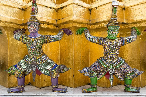 Bangkok Thailand Março 2018 Esculturas Chedi Douradas Templo Wat Phra — Fotografia de Stock