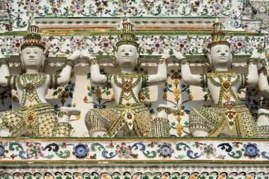 Wat Phra Kaew (Keo), Grand Palace bileşim, Bangkok, Tayland bulunan Emerald Buda Tapınağı