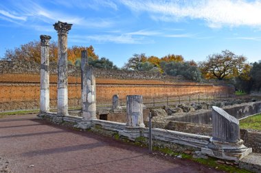 Tivoli 'deki Villa Adriana (Hadrian' s Villa) antik kalıntıları, Roma, İtalya