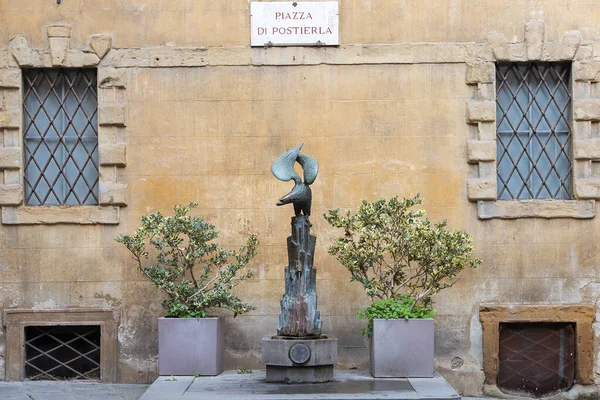 Adlerbrunnen Der Aquila Contrada Von Siena Auf Der Piazza Postierla — Stockfoto