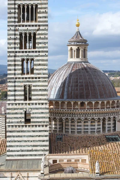Glockenturm Campanile Und Kuppel Der Kathedrale Von Siena Der Toskana — Stockfoto