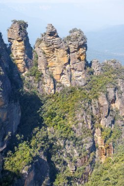 Jamison Vadisi 'nin kuzeyindeki Blue Mountains Ulusal Parkı' nda sıradışı kaya oluşumları.