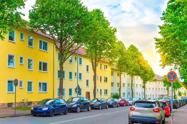  Condominiums üst üste