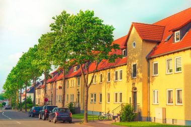 Condominiums üst üste 