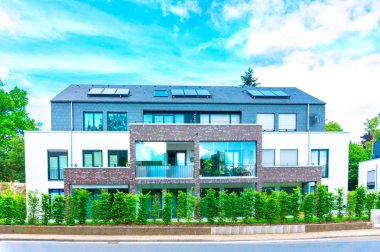 Kentin eteklerinde güzel kat mülkiyeti