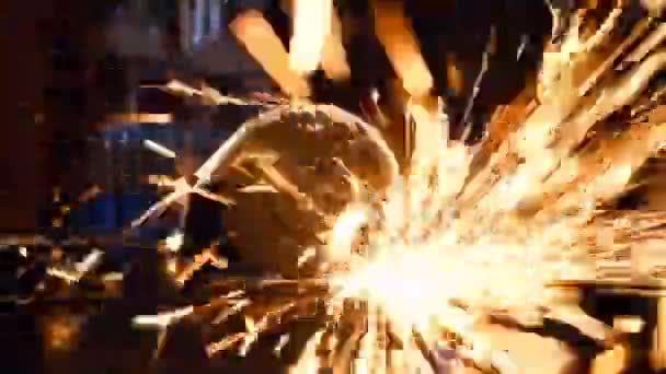 Körkörös Ginder Lemez Sok Szikrával Lassított Felvétel — Stock videók