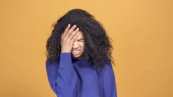 Portrait Unhappy Afro American Woman — Stock Video