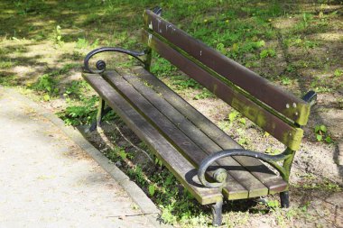 Eski boş koltuk kirli