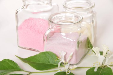 Yasemin banyo tuzu ayak ve vücut için