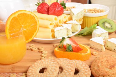 Şeker ve portakal suyu tatlı kurabiye