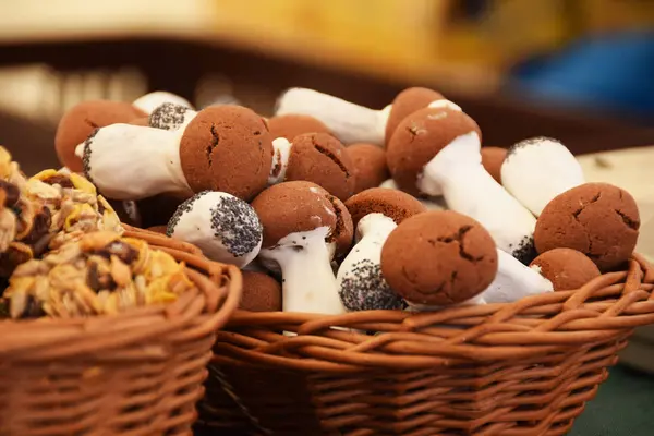 Funghi dolci con cioccolato — Foto Stock