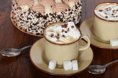 kahve krema ve çikolata ve kahve krem ca ile