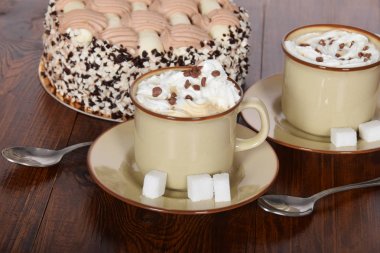 kahve krema ve çikolata ve kahve krem ca ile