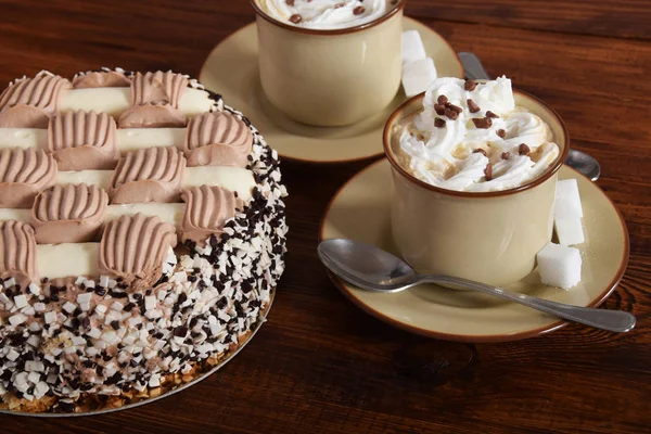 kahve krema ve çikolata ve kahve krem ca ile