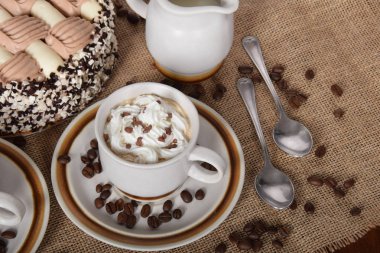 kahve krema ve çikolata ve kahve krem ca ile