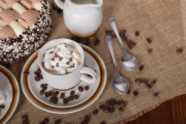 kahve krema ve çikolata ve kahve krem ca ile