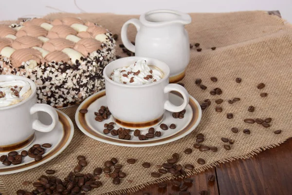 Kahve köpüğü ve çikolata ve kakao