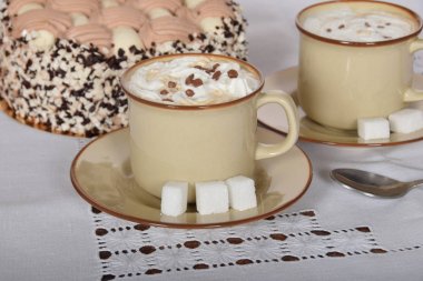 kahve krema ve çikolata ve kahve krem ca ile