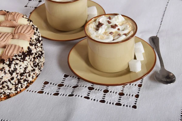 kahve krema ve çikolata ve kahve krem ca ile