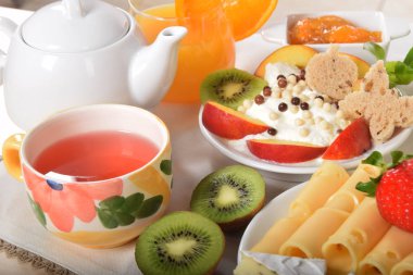 Genç çocuklar için bir iştah açıcı Kahvaltı