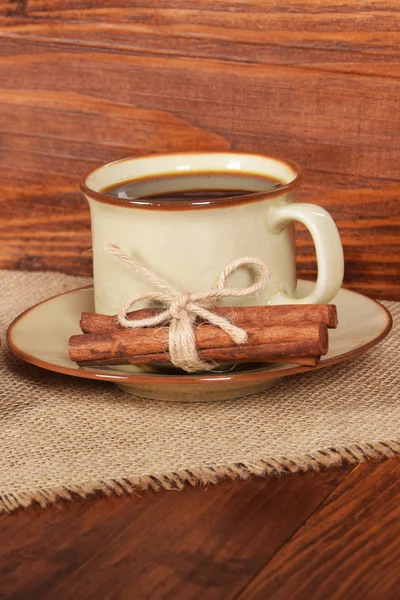 vanilya ve metin için boş alan ile seramik fincan sade kahve