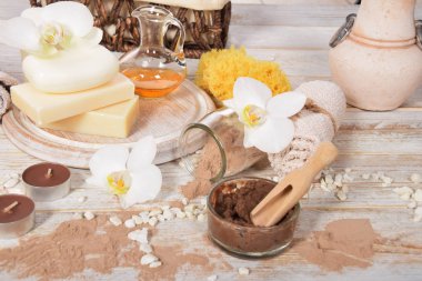 metin için yer ile vücut ve yüz limonlu çikolata çamur