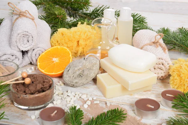 Gift with natural soap and mud on the body with an orange fragra — Stock Photo, Image