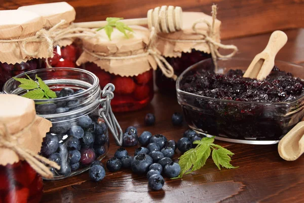 Mavi Ev yapımı reçel şeker ve bal kış col için iyi