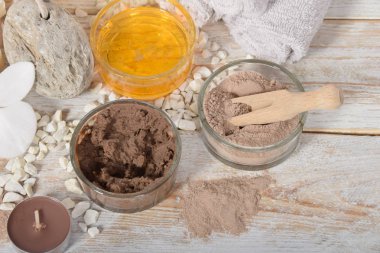 vücut ve yüz doğal sabun ve avo çikolata çamur toz