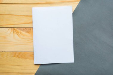 Ahşap zemin, düz yatış, üst görünüm üzerine beyaz model boş