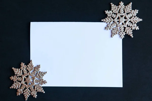 White Mockup Blank Christmas Decorative Snowflakes Black Background — Stock Photo, Image