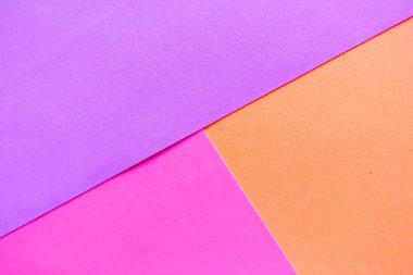 Pastel mor, pembe ve turuncu geometrik arkaplan. Tasarım konsepti