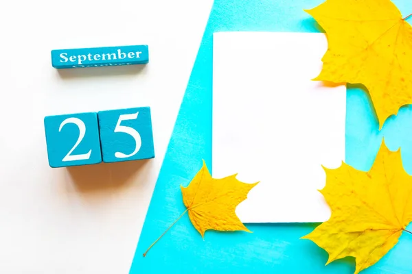 September Handgemachter Kalender Aus Holz Und Weiße Mockup Rohlinge Mit — Stockfoto