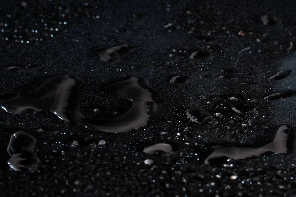 Вода Падає Чорний Фон — стокове фото