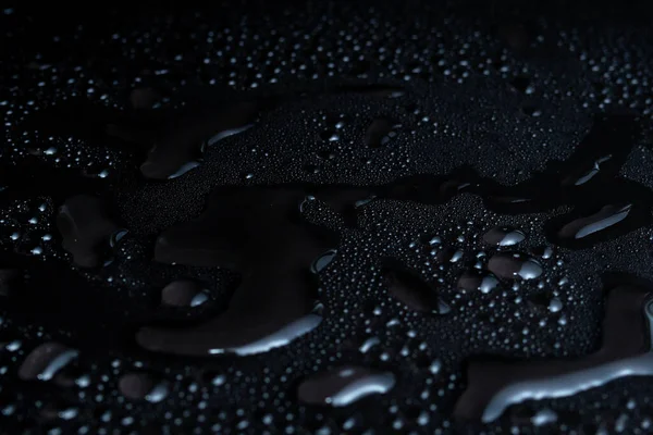 Вода Падає Чорний Фон — стокове фото