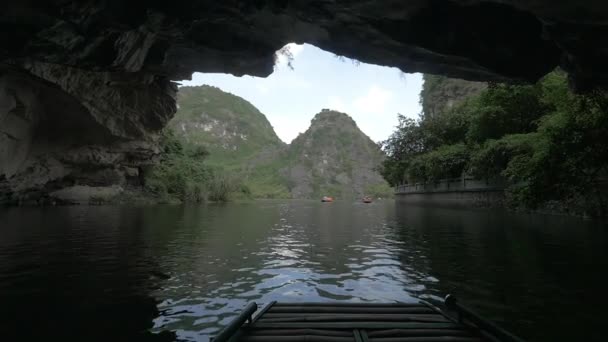 Excursion en bateau à Ha Long Bay au Vietnam — Video
