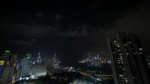 Panorama nocturno de la ciudad Hong Kong, China — Vídeos de Stock