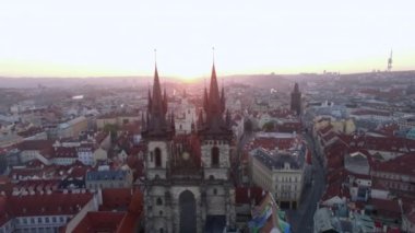 Prag eski şehir Gotik kilise, havadan görünümü