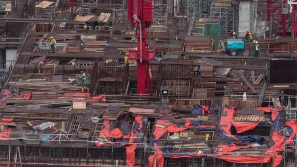 Timelapse des constructeurs travaillant sur le chantier — Video