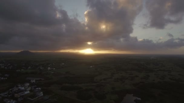 Goldener Sonnenuntergang auf Mauritius — Stockvideo