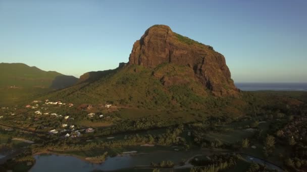 Vista aérea de Le Morne Brabant, Maurício — Vídeo de Stock