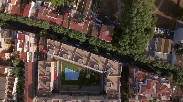 Vista aérea de tejados de edificios, Barcelona, España — Vídeo de stock