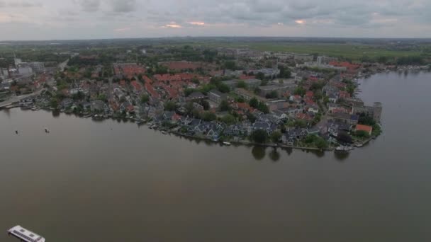 Latające nad rzeką Township – gmina w Holandii — Wideo stockowe