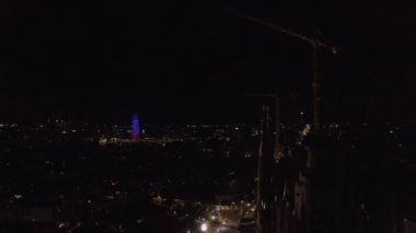 Barcelona gece havadan görünümü
