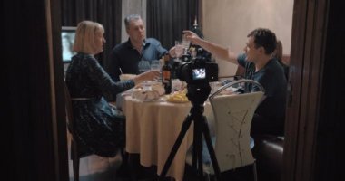 Aile çevresi Noel Kutlamaları video alma