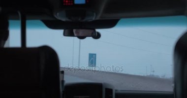 Bir araba sürüş şehir, iç görünüş
